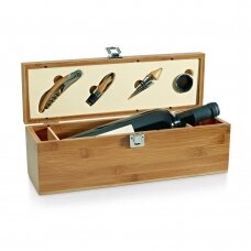 Bambukinė dėžutė su įrankiais vynui