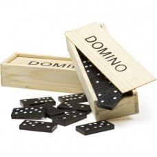 Žaidimas „Domino“ medinėje dėžutėje